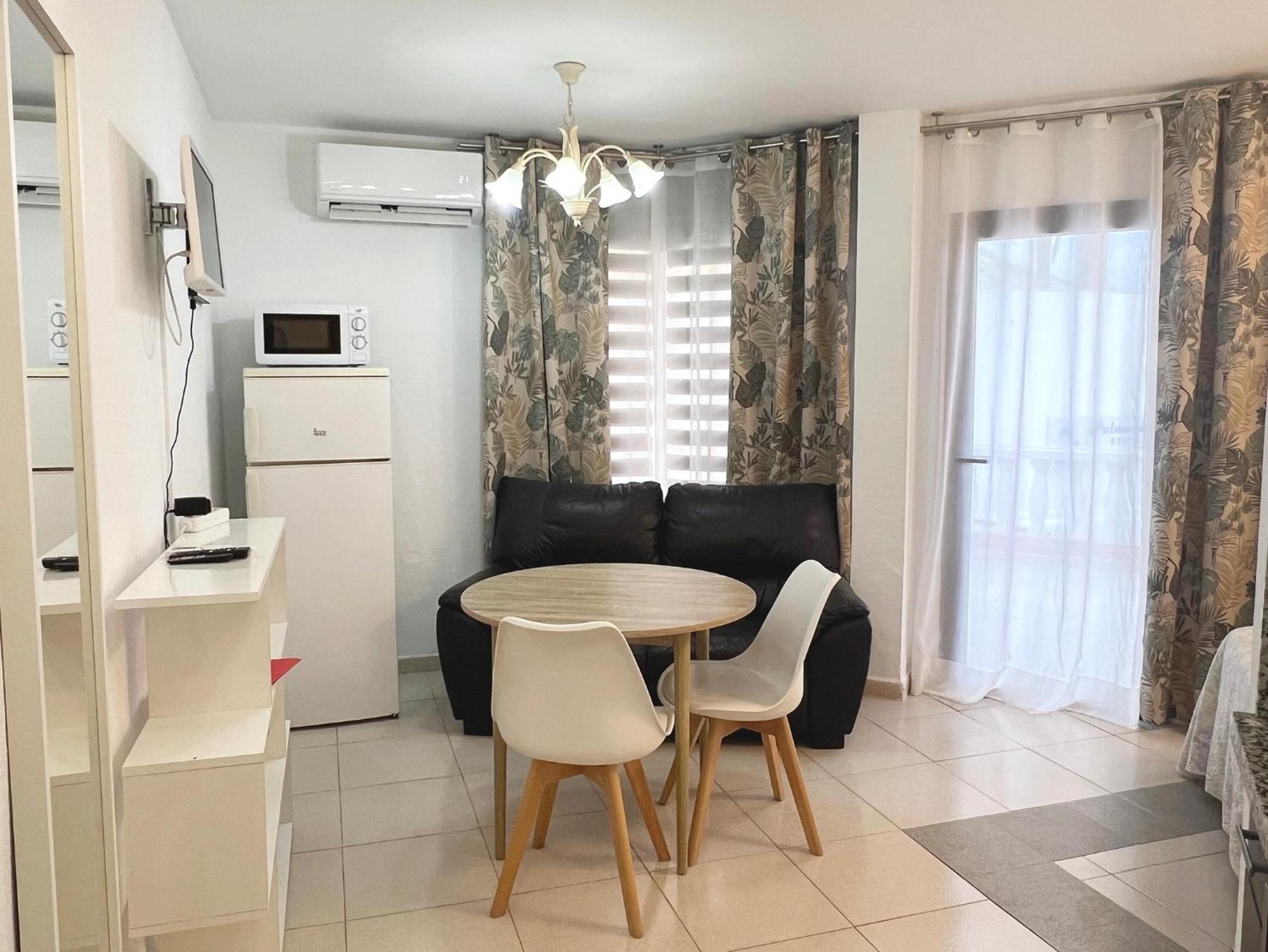 Beachfront Americas - Trg Apartament