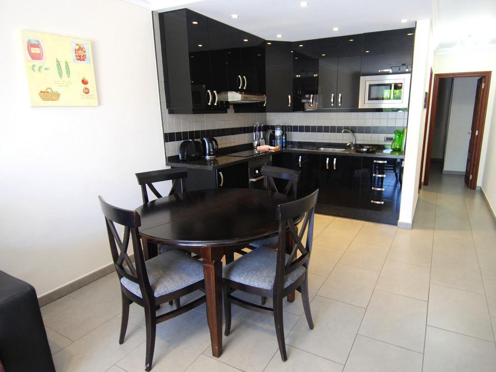 Beachfront Americas - Trg Apartment