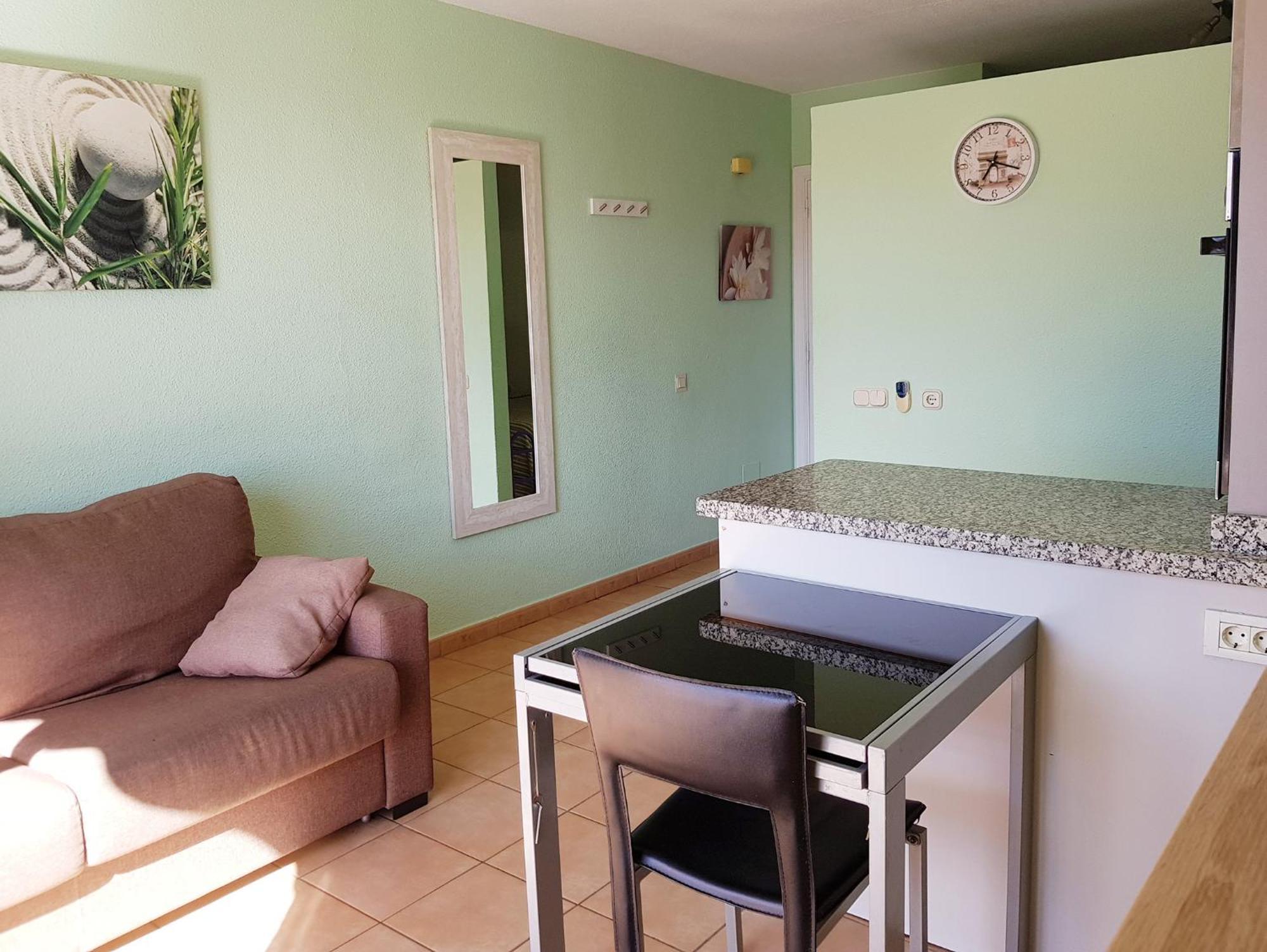 Beachfront Americas - Trg Apartment *